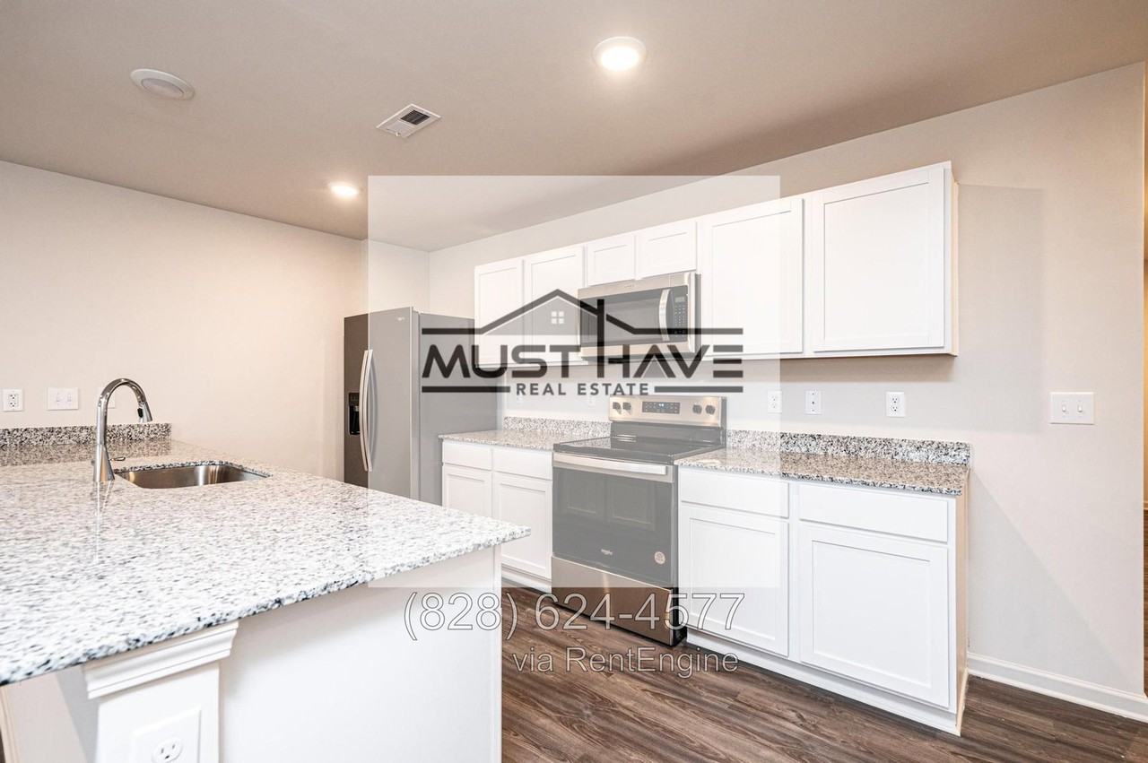1942 Tranquility Cir #B - Photo 6 of 12