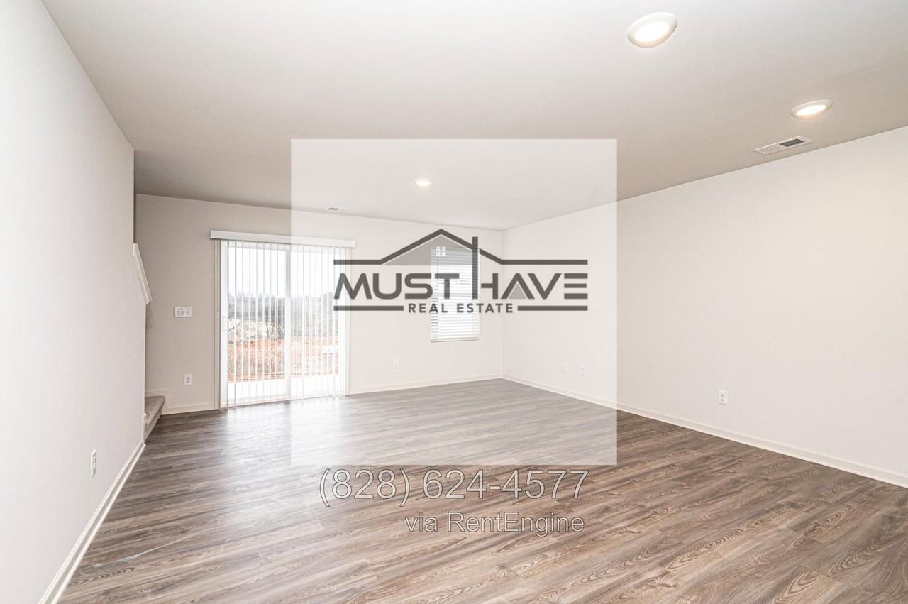 1942 Tranquility Cir #B - Photo 7 of 12