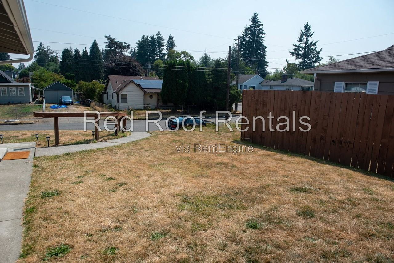 6726 S D St - Photo 6 of 26