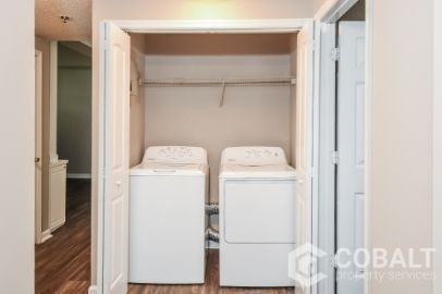 987 Collier Rd Nw #G - Photo 5 of 18
