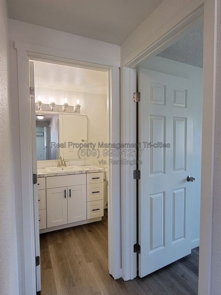 3401 W 1st Pl #4 - Photo 7 of 12