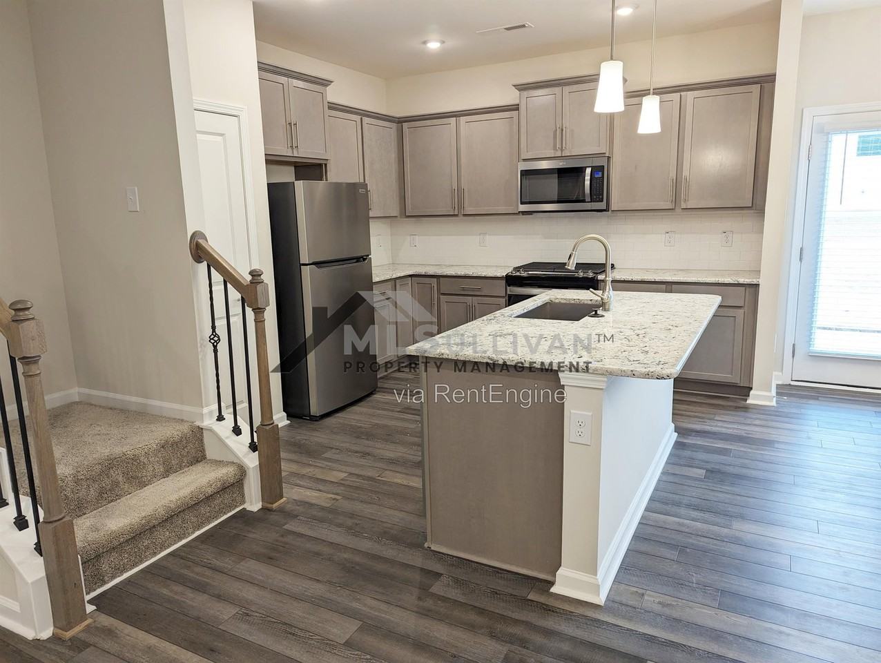 1527 Smoky Mountains St #1 - Photo 5 of 21