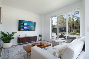 4411 37 St Sw - Photo 1 of 1