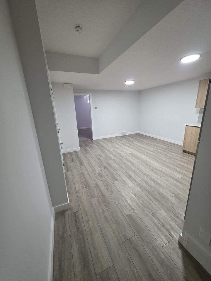 24 Legacy Reach Crt Se - Photo 3 of 14