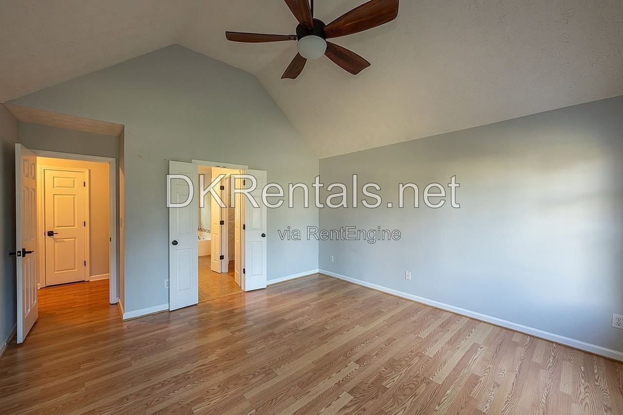 114 Eagle Glen Dr - Photo 6 of 35