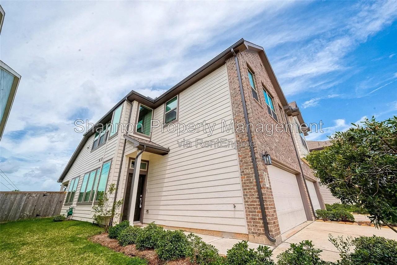 2559 Terrace Point Dr - Photo 4 of 50