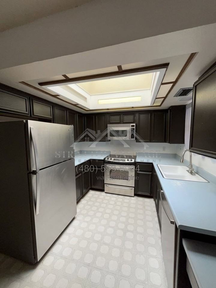 730 N Stewart - Photo 3 of 7