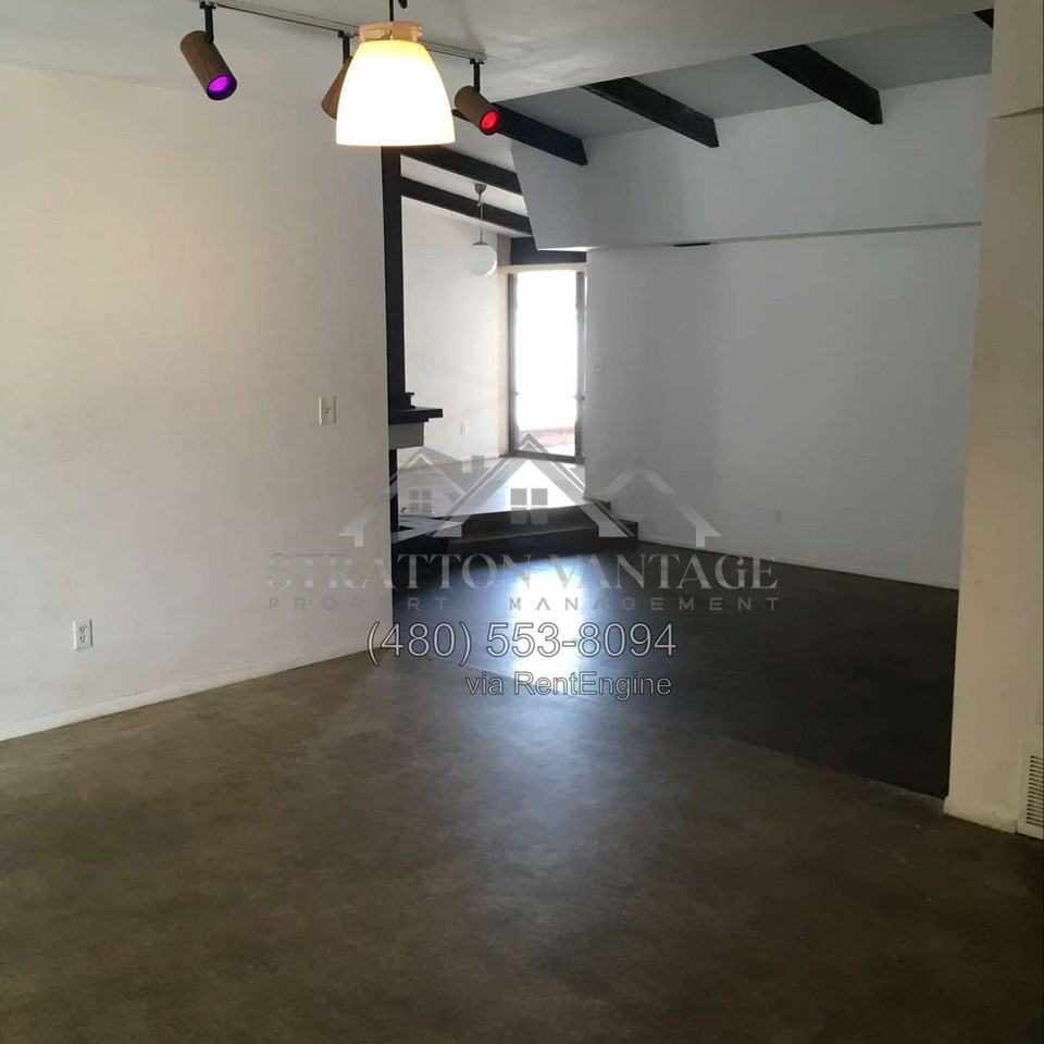 730 N Stewart - Photo 4 of 7