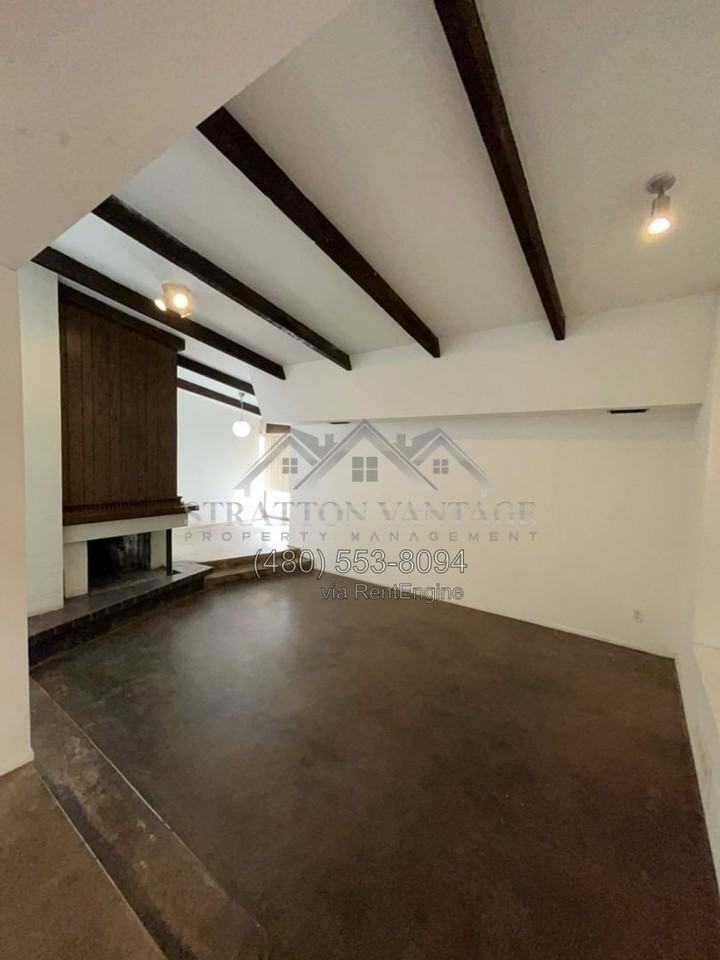 730 N Stewart - Photo 5 of 7