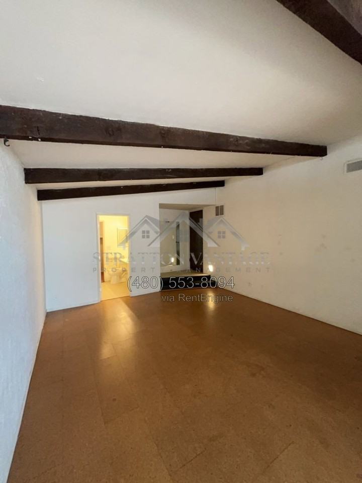 730 N Stewart - Photo 6 of 7