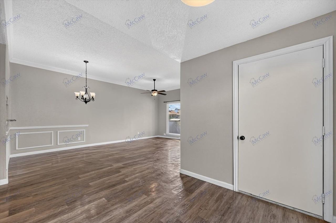 708 Baruna Cir - Photo 4 of 20