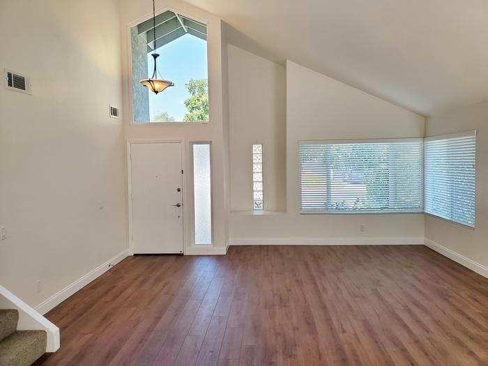 3021 Segovia Way - Photo 4 of 29