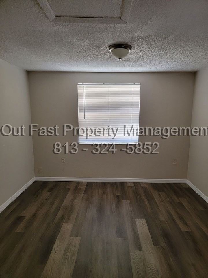 8400 Sunnydale Dr - Photo 6 of 13
