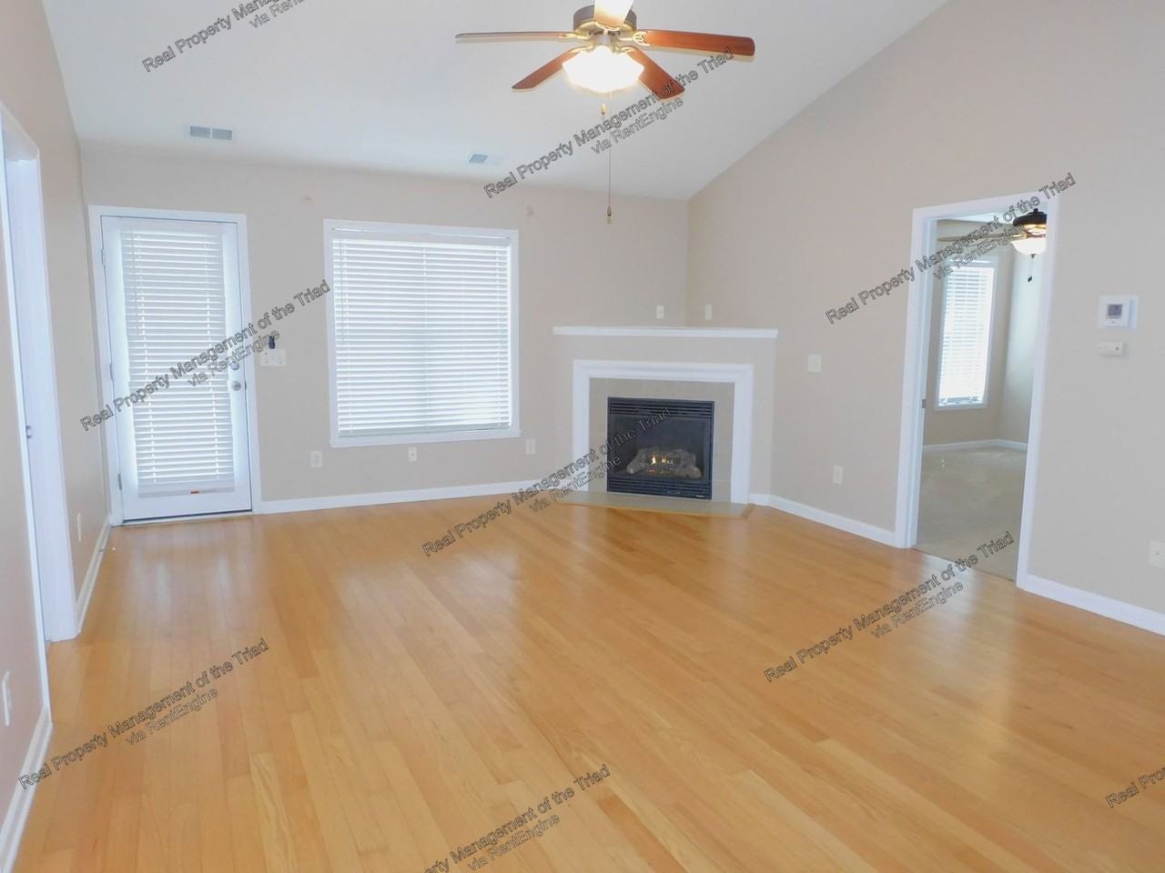 5012 Philly Ln - Photo 3 of 23