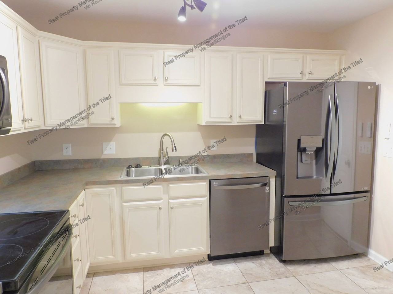 5012 Philly Ln - Photo 4 of 23