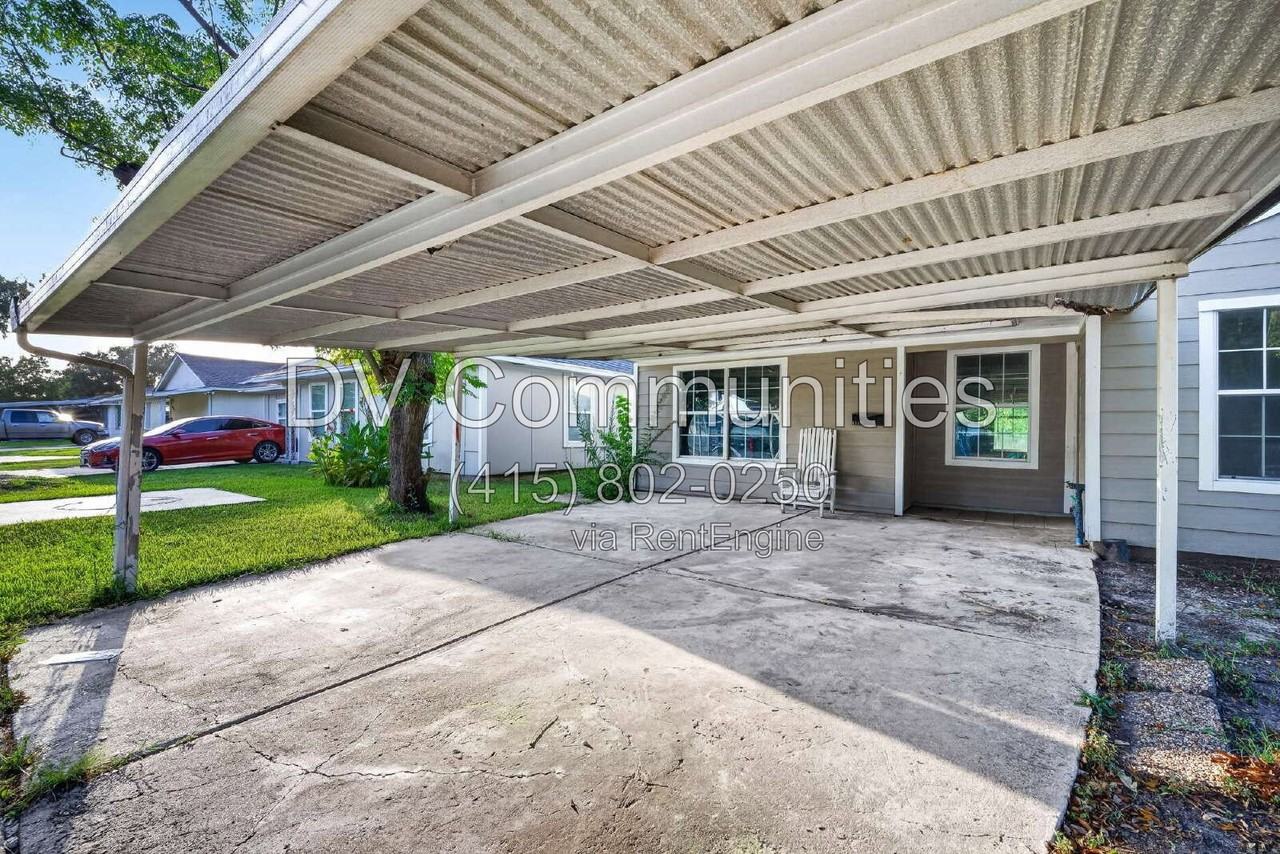 3315 Bond St - Photo 4 of 49