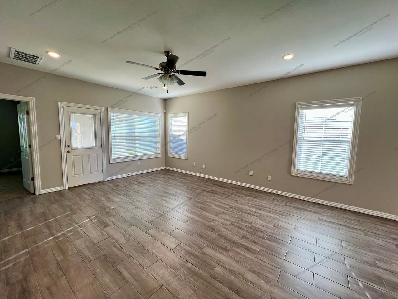 9809 Mylea Cir - Photo 2 of 16
