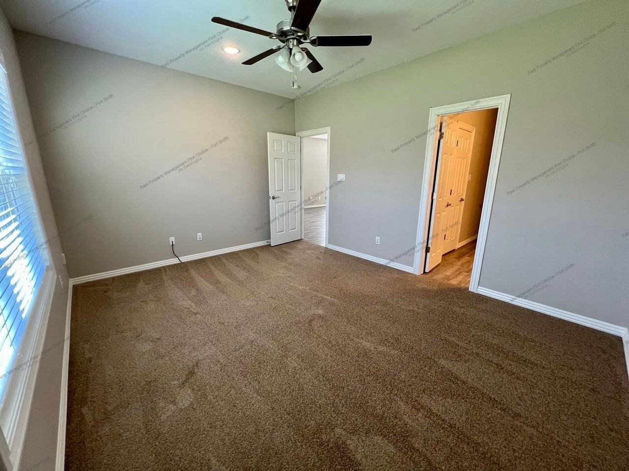 9809 Mylea Cir - Photo 6 of 16