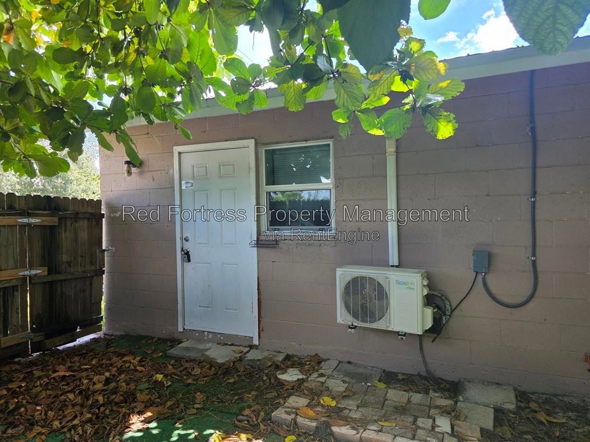 5504 3rd Ave #B - Photo 2 of 6