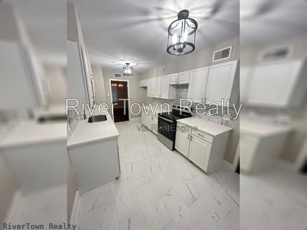2731 Central Ave - Photo 6 of 20