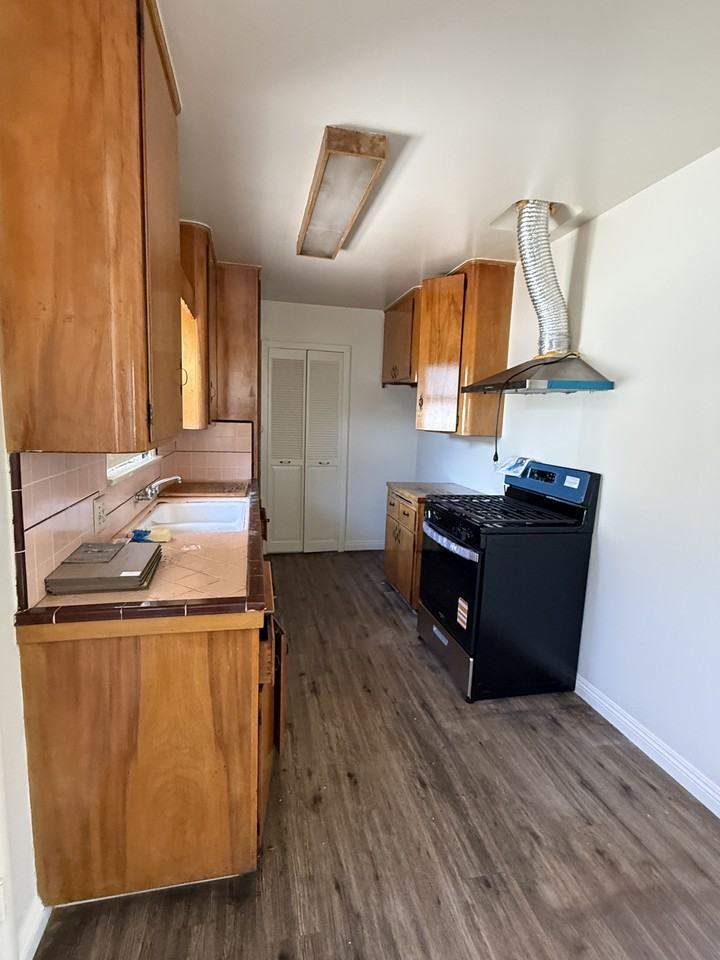 9091 Lyledale St #NA - Photo 3 of 13