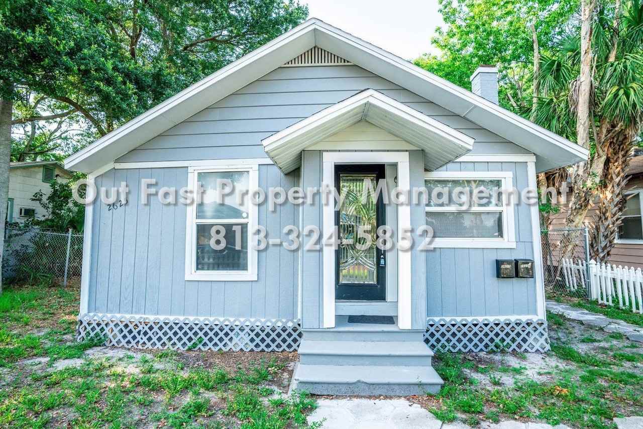2625 4th Ave S - Photo 3 of 25
