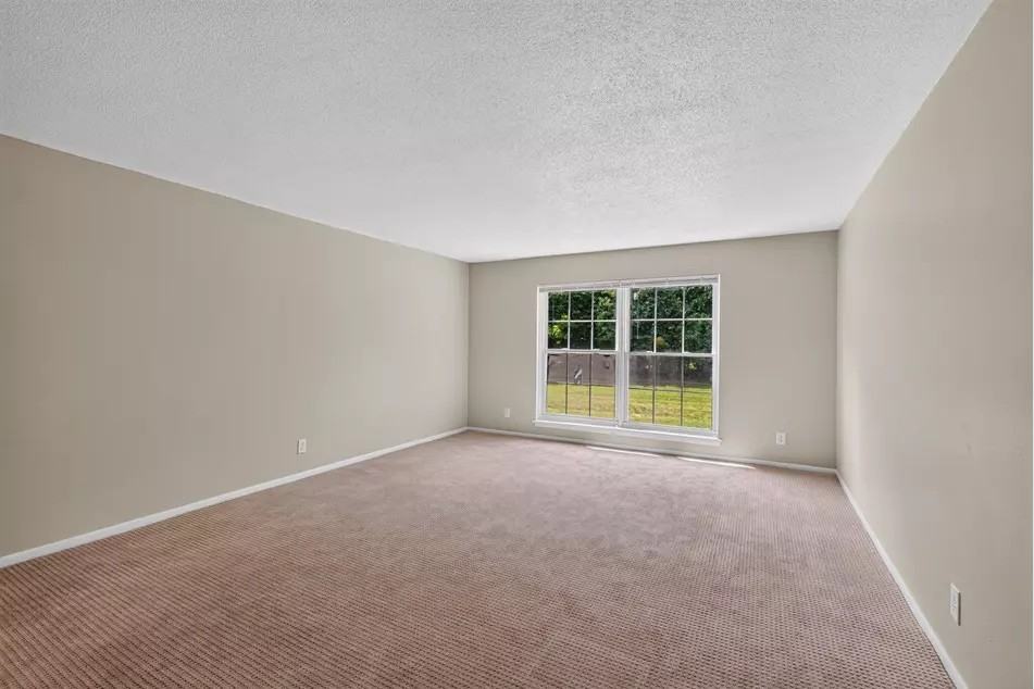 2101 Chateau Ct #106 - Photo 7 of 18