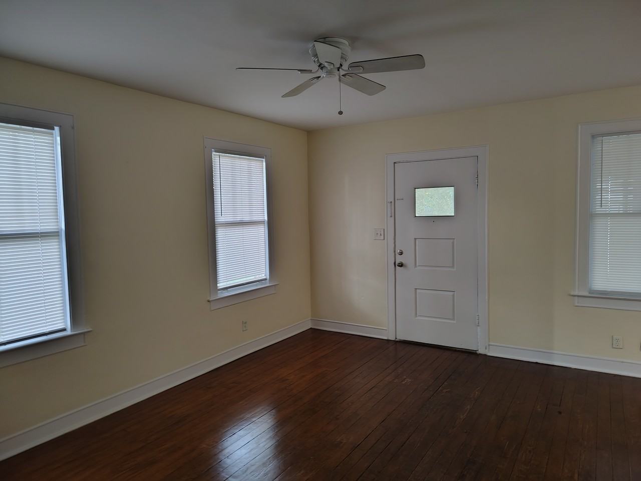 4006 W Kensington Ave #NA - Photo 7 of 17