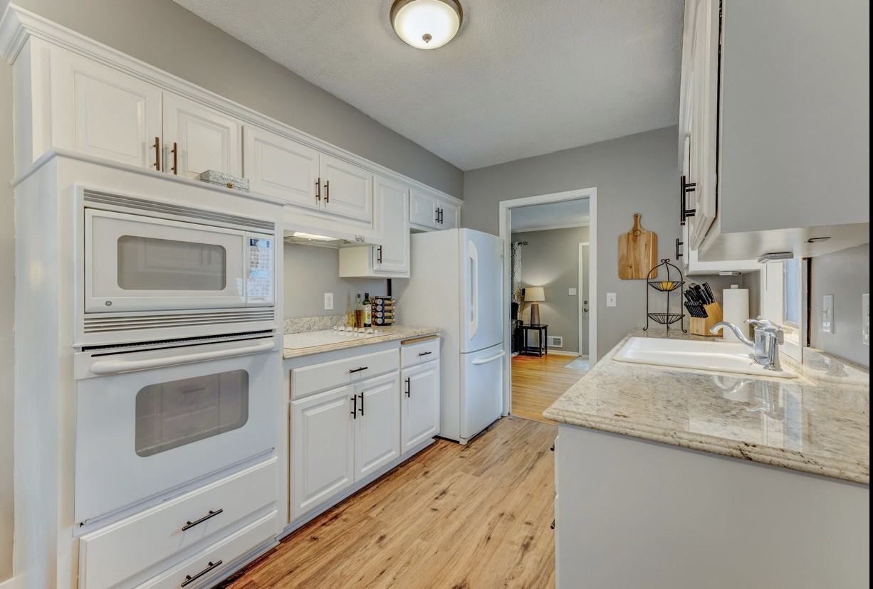 1838 Maryland Ave S #NA - Photo 4 of 15