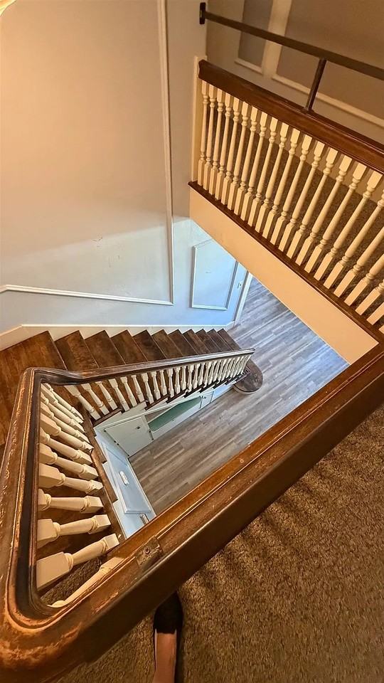 410 W 6th St #NA - Photo 4 of 28