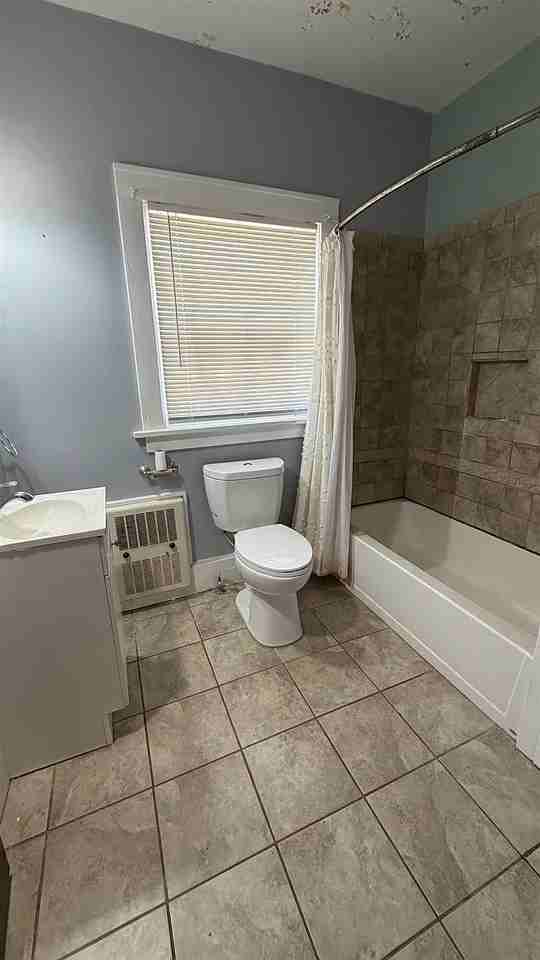 410 W 6th St #NA - Photo 7 of 28