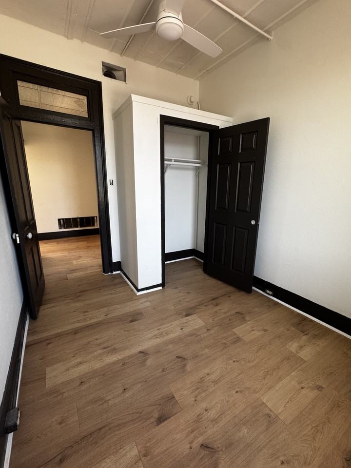 E Henderson St #421 - Photo 7 of 10