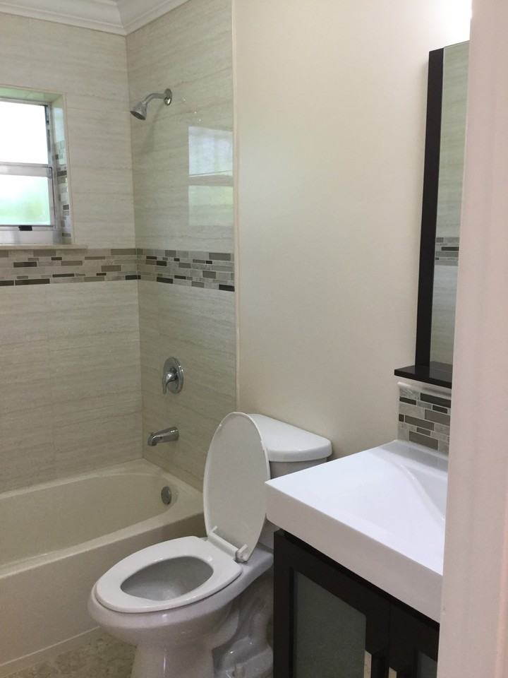 867 Se 10th St #NA - Photo 4 of 12