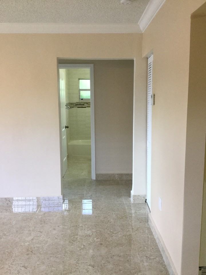 867 Se 10th St #NA - Photo 6 of 12