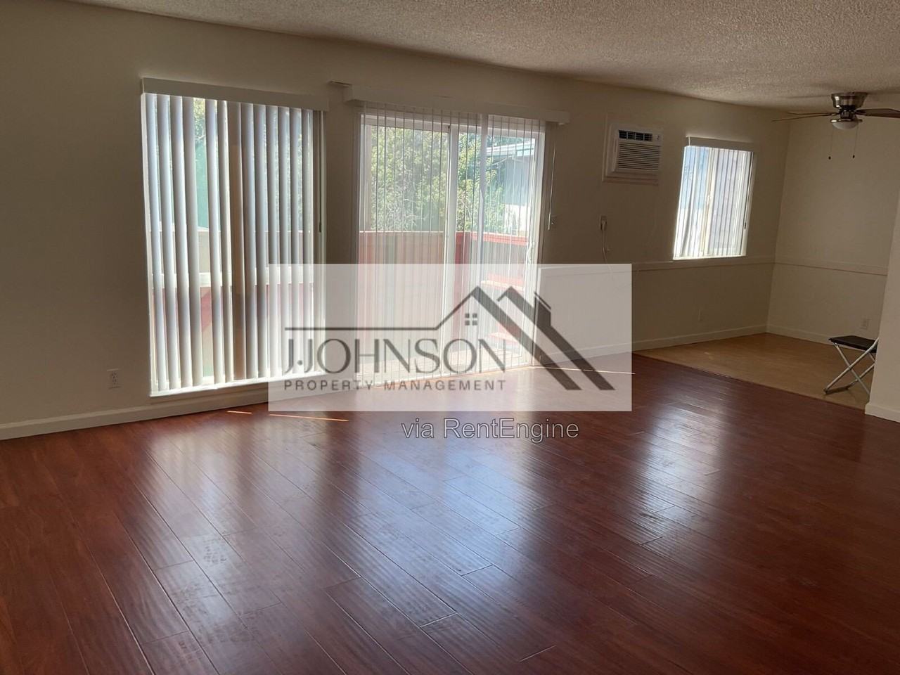 1536 Lincoln Blvd #B - Photo 3 of 9