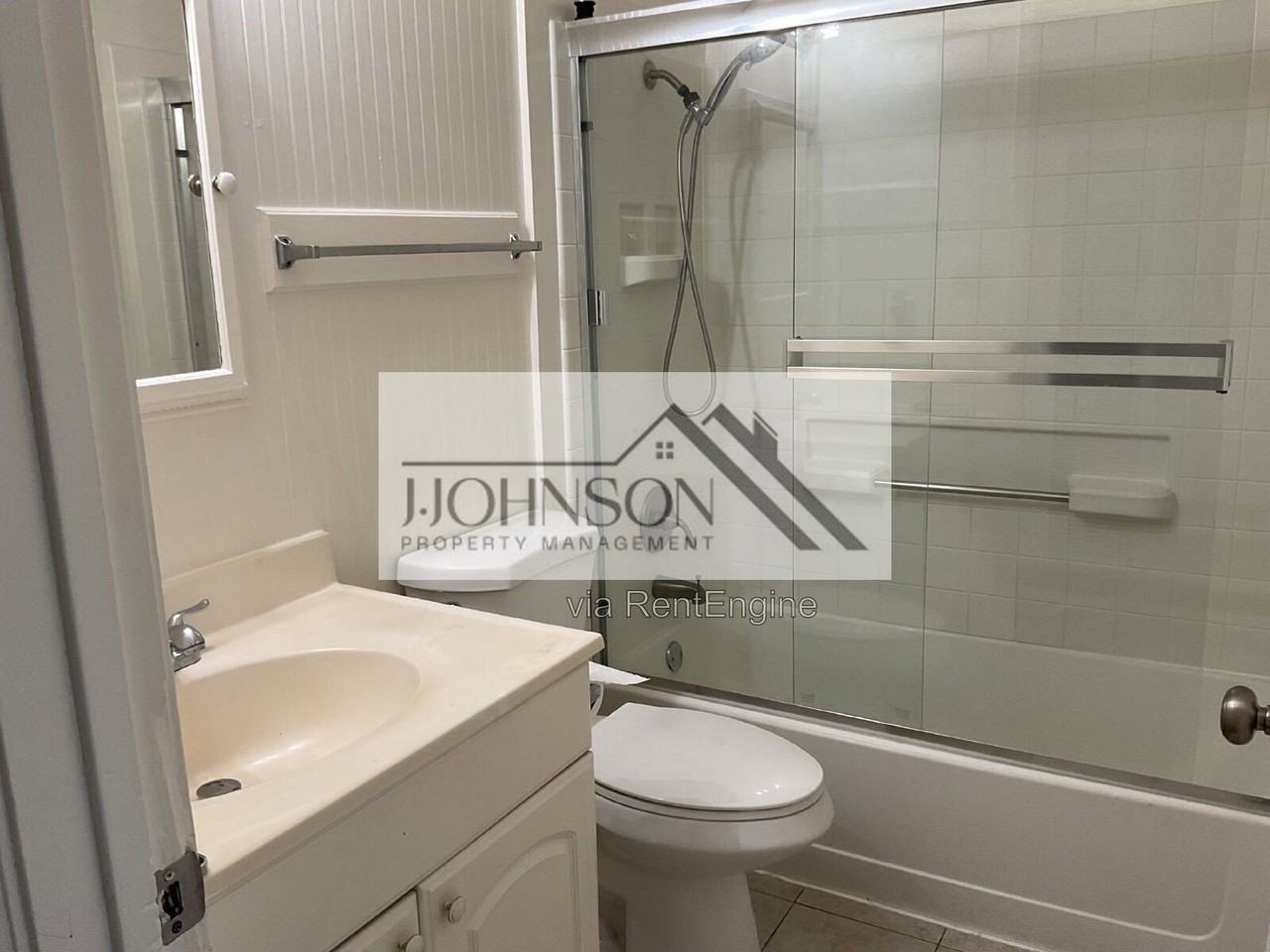 1536 Lincoln Blvd #B - Photo 7 of 9