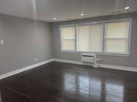 843 W 123rd St #C2 - Photo 1 of 1
