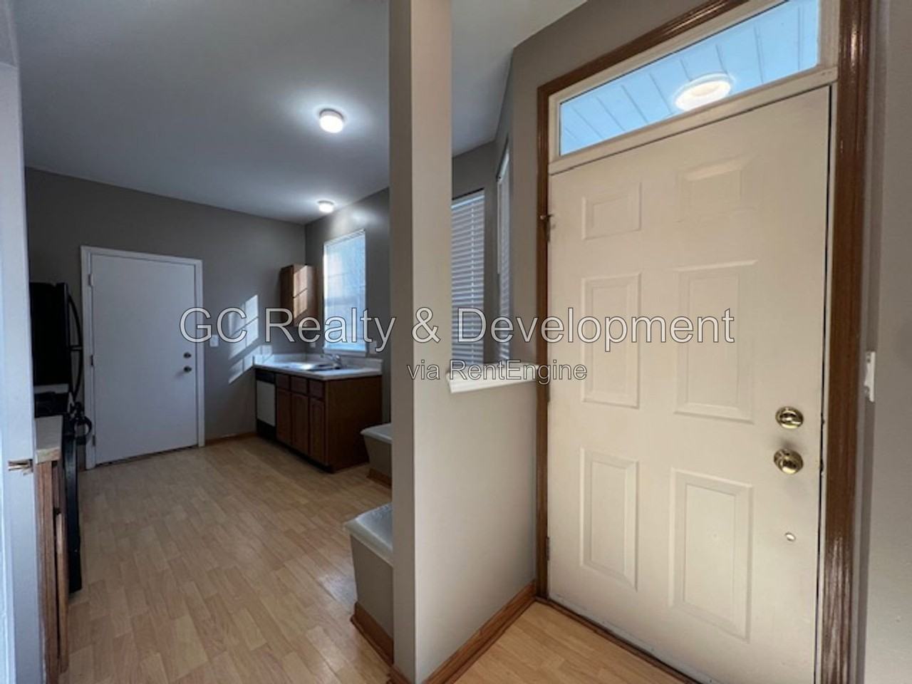 159 Shorewood Dr - Photo 6 of 26