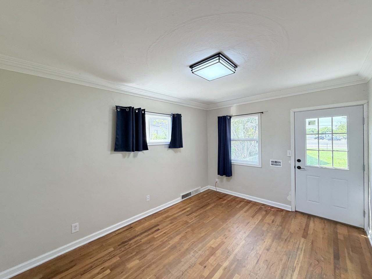 484 G St #NA - Photo 3 of 13