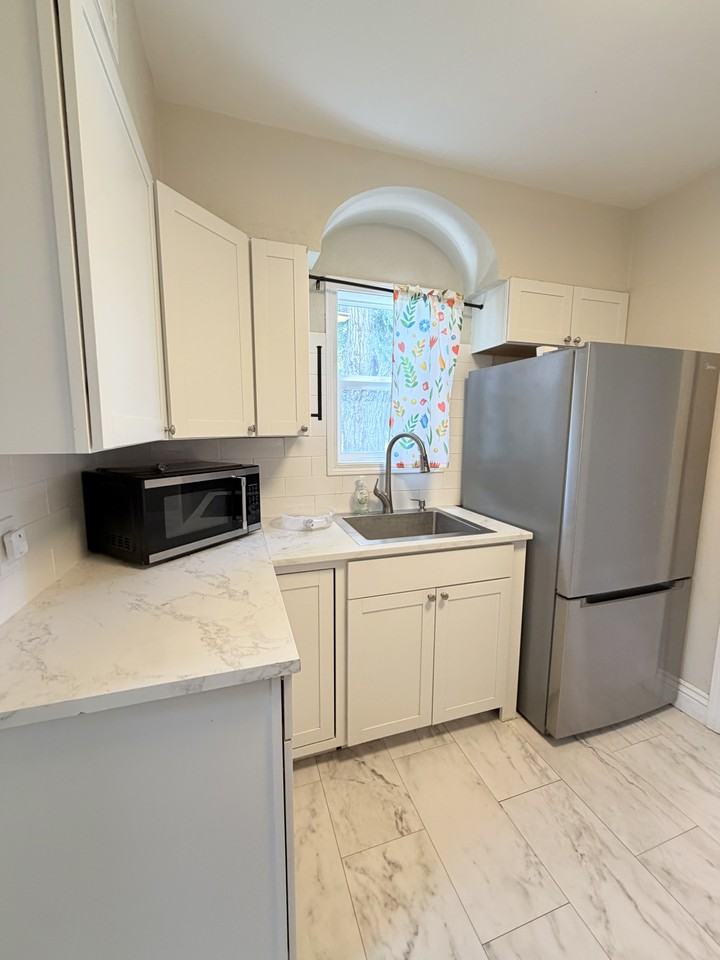 484 G St #NA - Photo 6 of 13