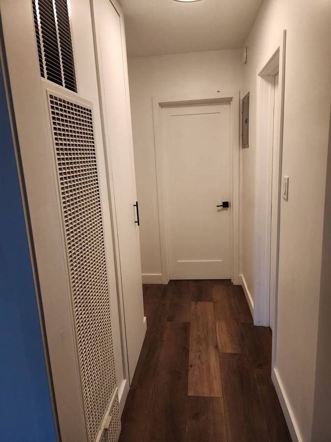1540 N Orange Grove Ave #4 - Photo 7 of 14