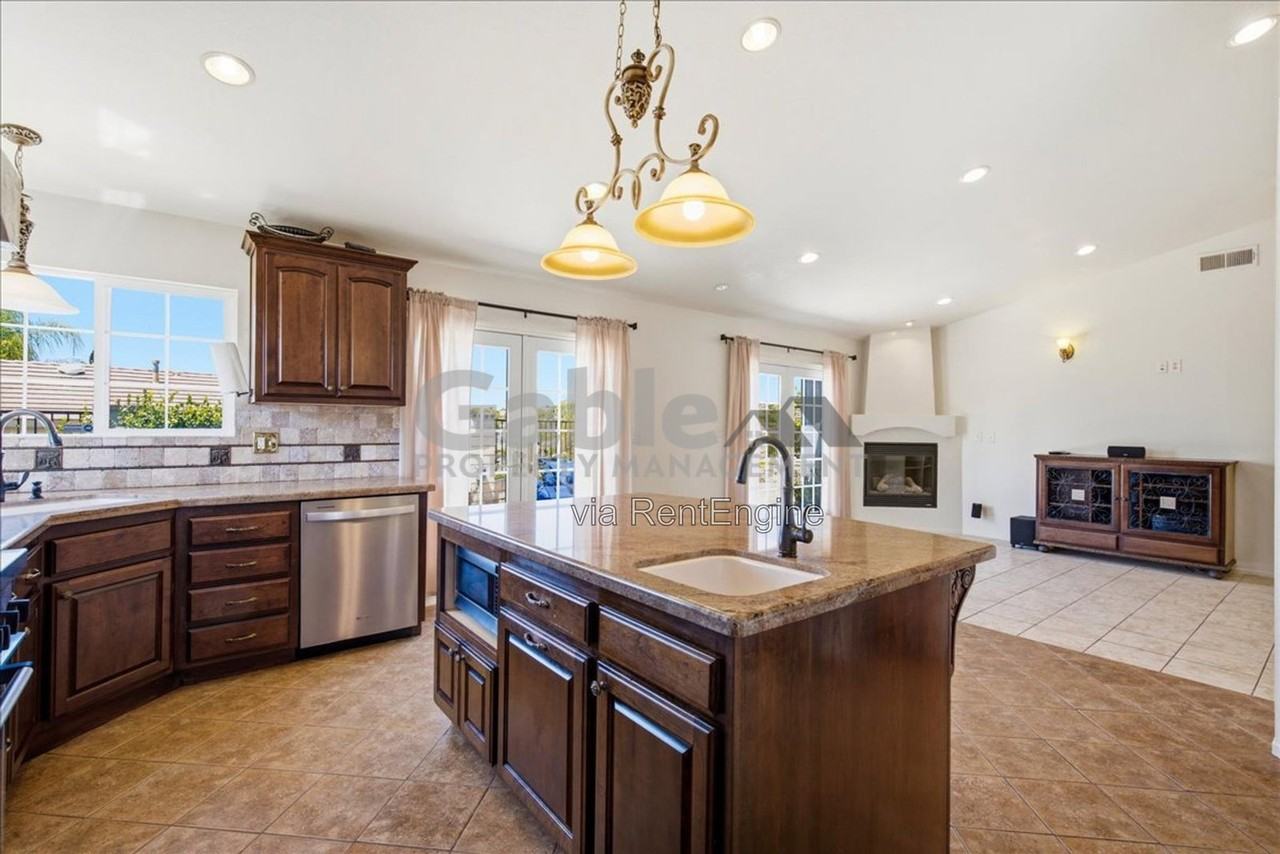 29003 Gumtree Pl - Photo 5 of 21