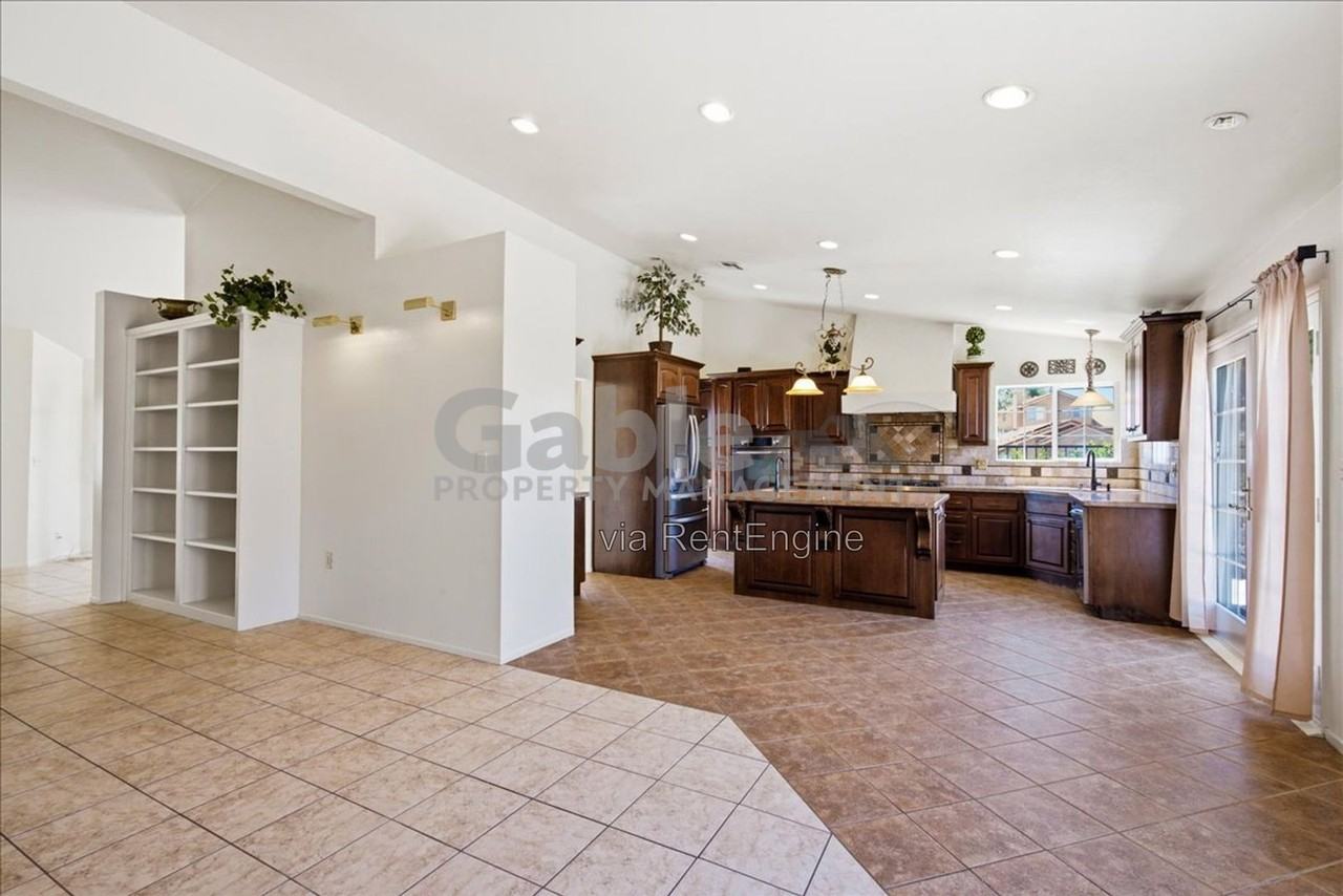 29003 Gumtree Pl - Photo 6 of 21