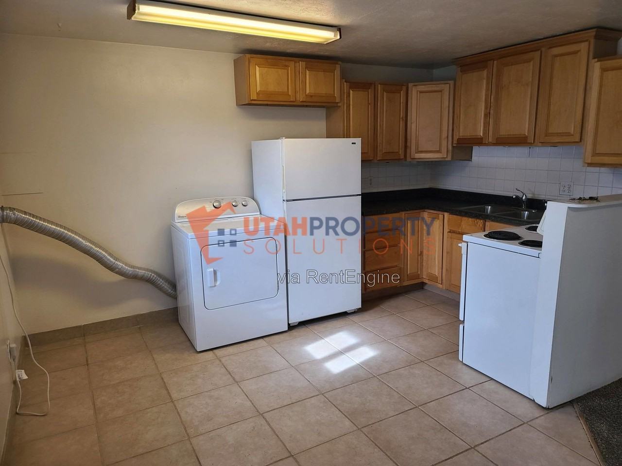4951 S Center St #6 - Photo 6 of 10