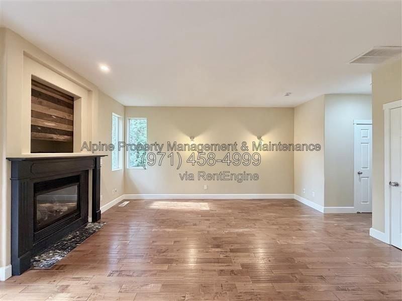 5758 Ne Damsel Dr - Photo 4 of 41