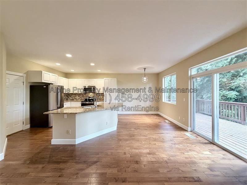 5758 Ne Damsel Dr - Photo 6 of 41