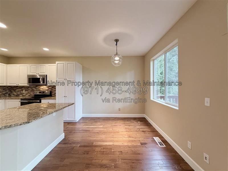 5758 Ne Damsel Dr - Photo 7 of 41