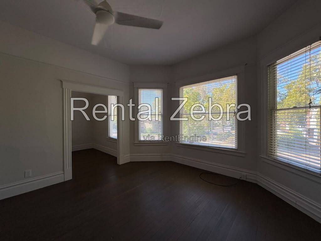 362 W 22nd St #362 - Photo 4 of 13