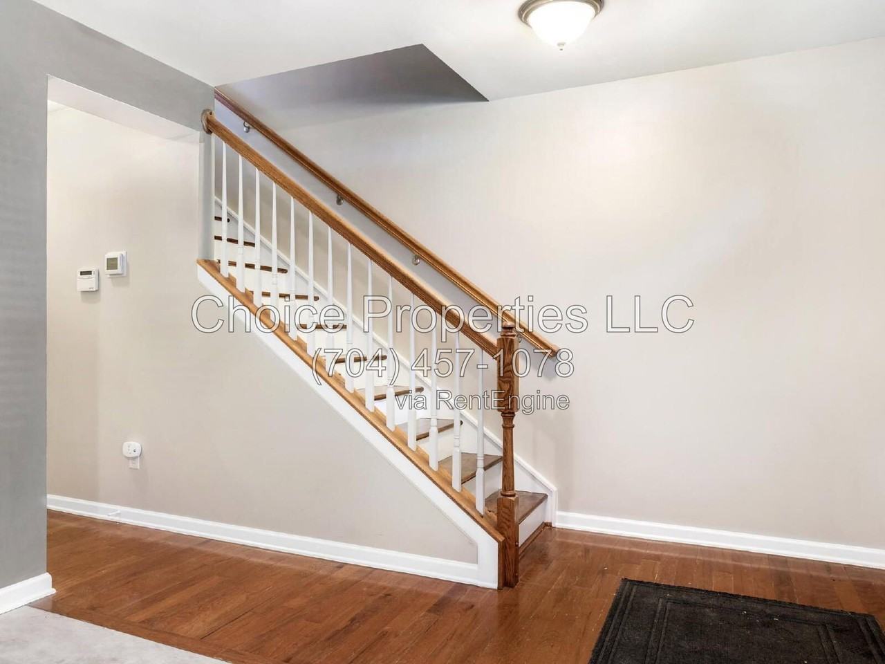 223 N Irwin Ave - Photo 5 of 28