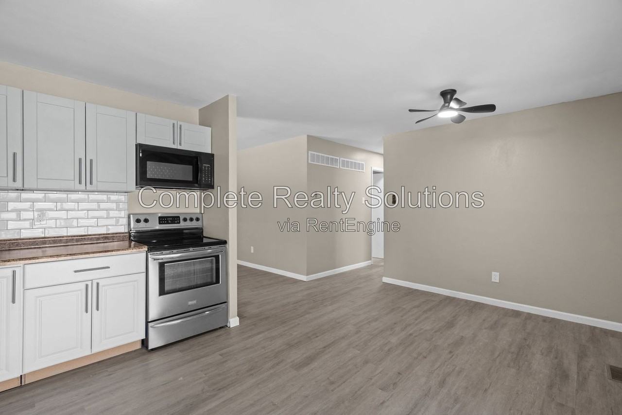 10417 Prince Dr - Photo 6 of 30